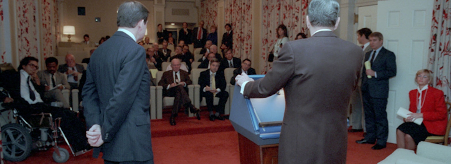 President Reagan's White House Diaries - 11-22-1985 Ronald Reagan's white house diaries for the day of 11-22-1985