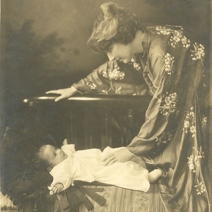 Nancy Reagan as a baby with her mother