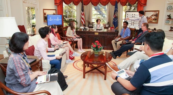 Students in the oval office