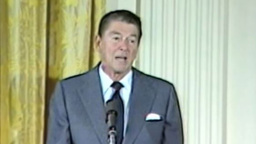 Quote - If the President of the United States can pray… Ronald Reagan's quote If the President of the United States can pray…