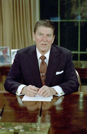 Strategic Defense Initiative Reagan giving speech from Oval Office