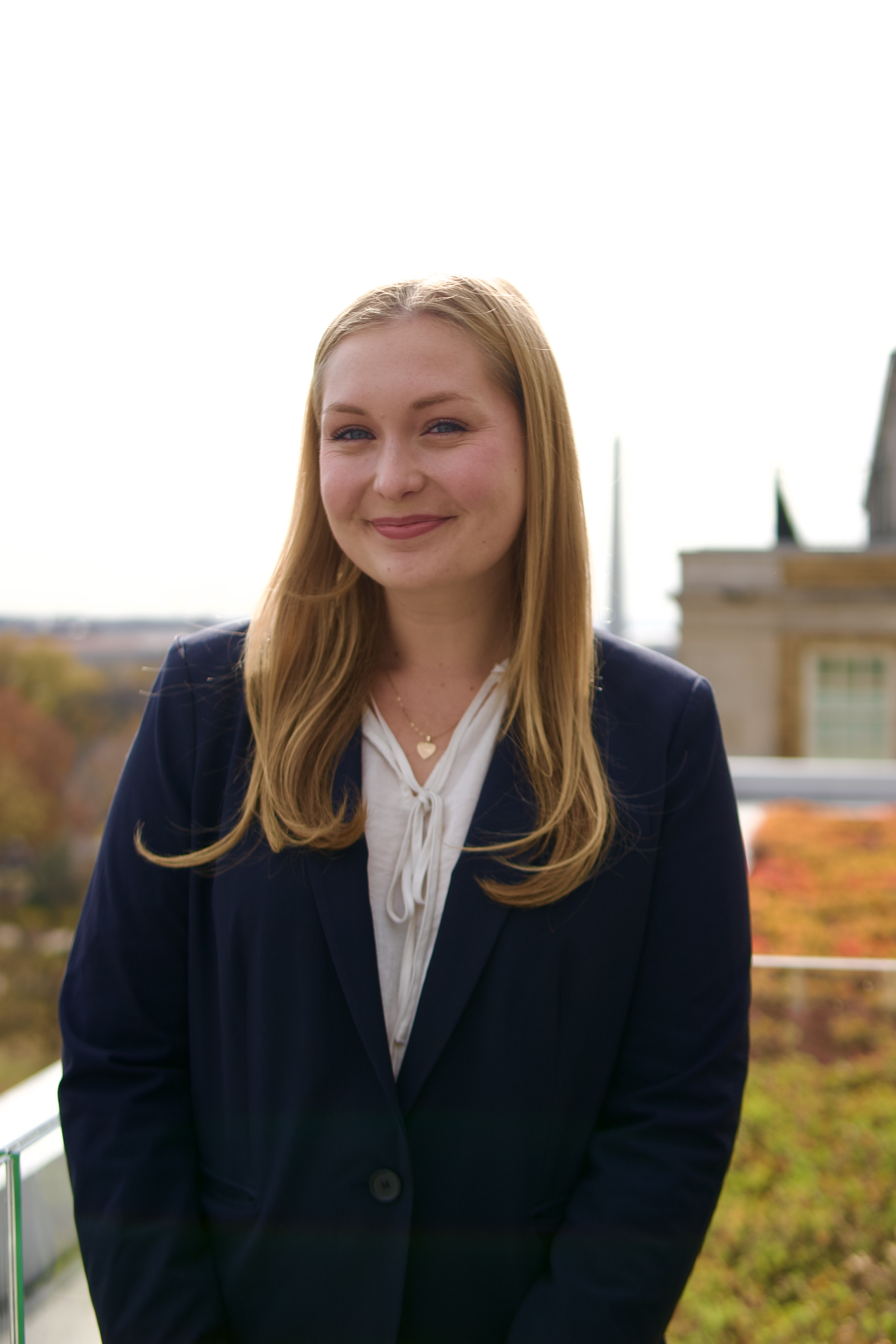 Rachel Lynch Headshot