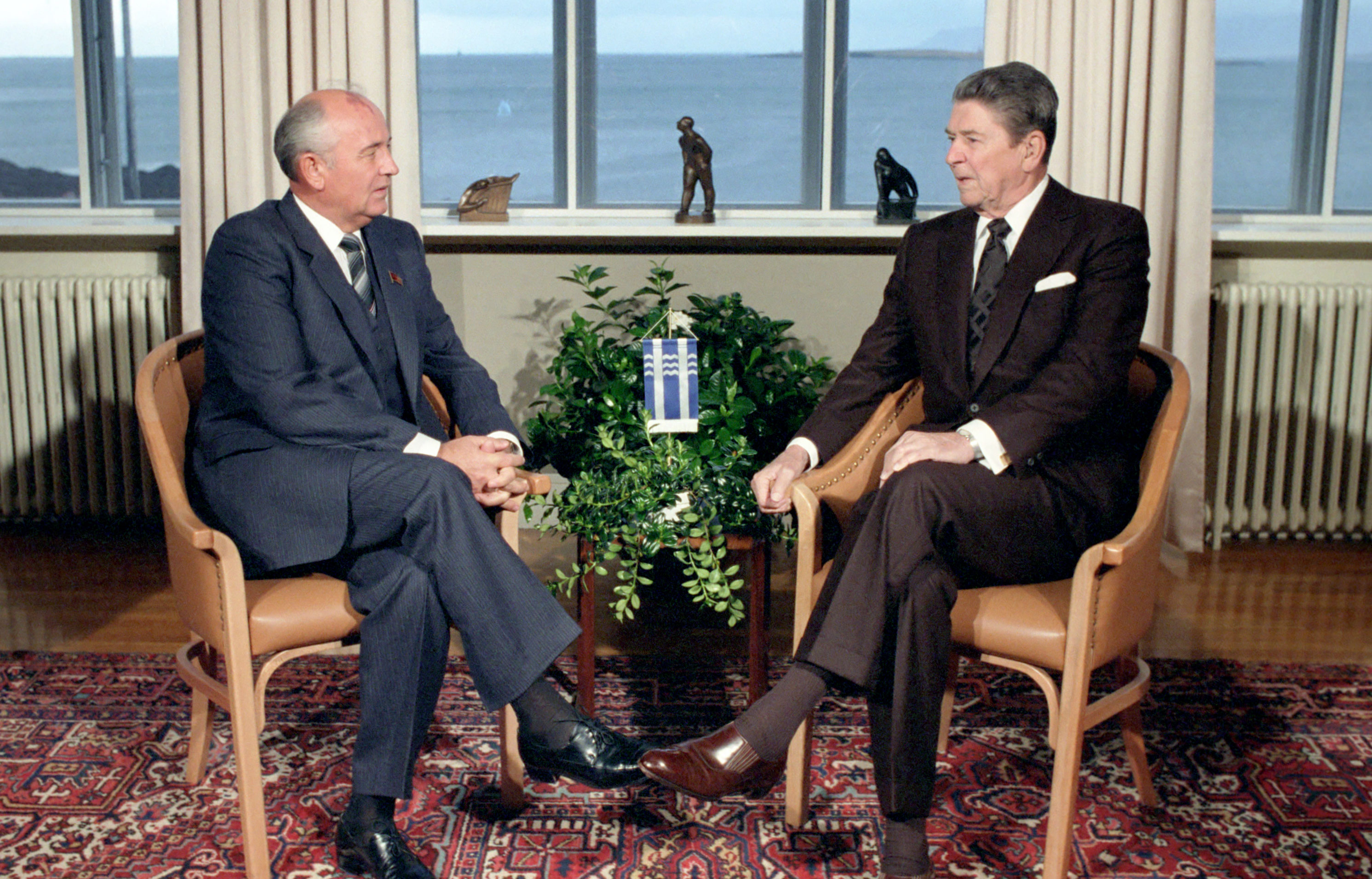 10/11/1986 First Meeting with General Secretary Mikhail Gorbachev at Hofdi House in Reykjavik Iceland